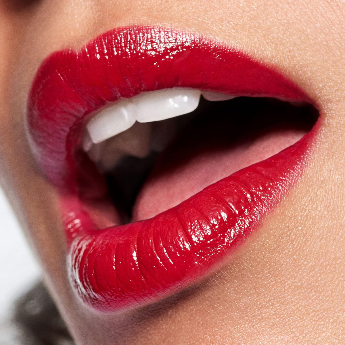 Makeup Revolution, Satin Kiss Lipstick, Chauffeur