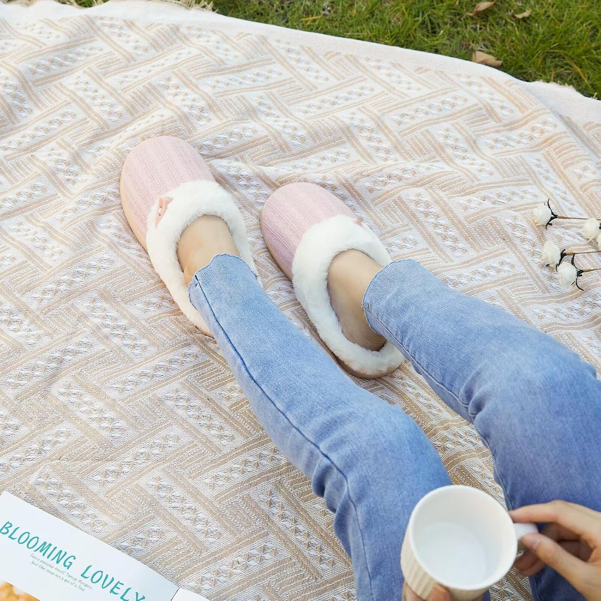 Women'S Fuzzy House Slippers Memory Foam Cute Ladies Home Shoes