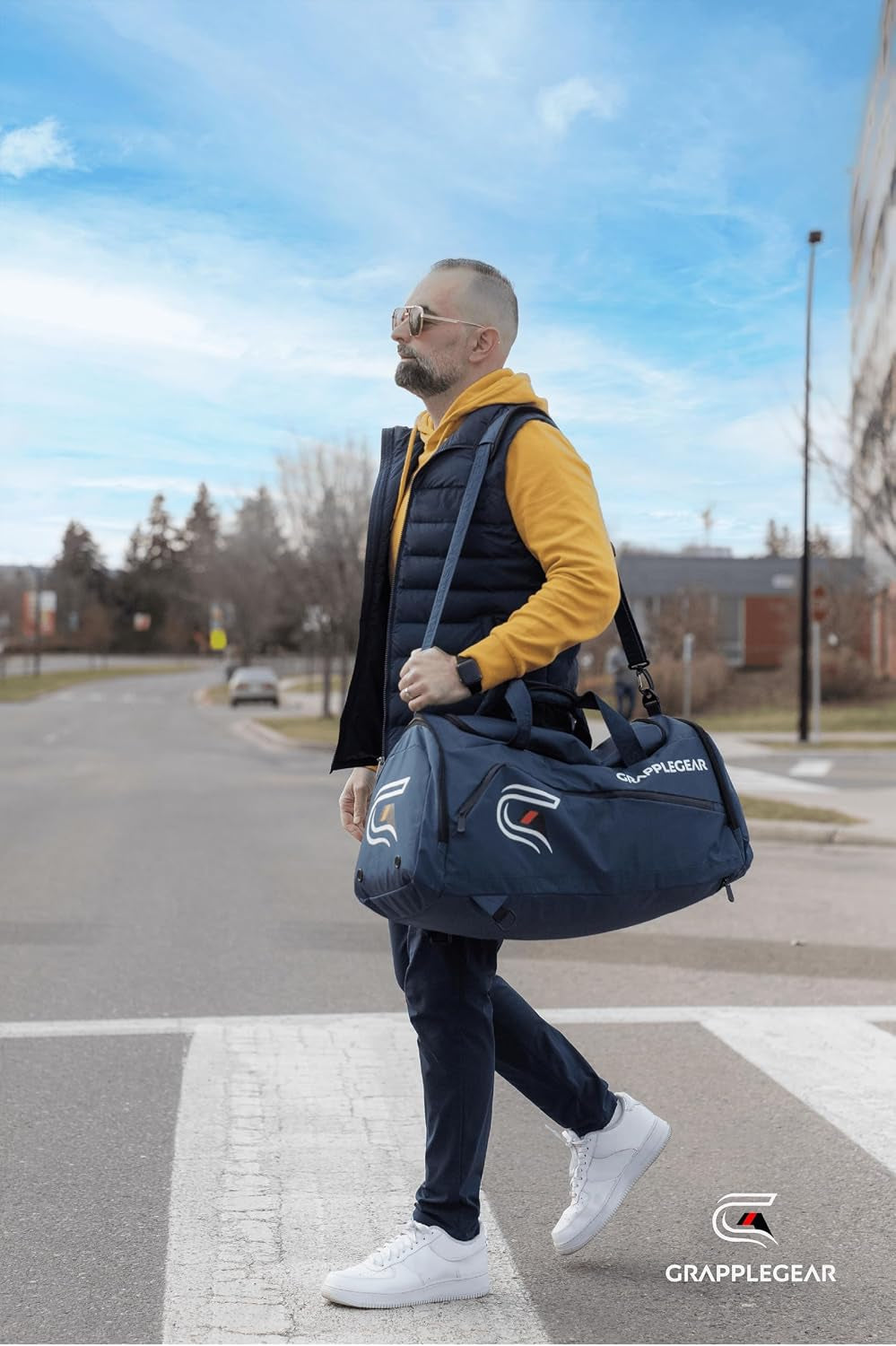 Heavy Duty BJJ Duffel Bag & Backpack in 1 - Large Pocket for Sweaty Gi, Rashguards, or Shoes - Perfect Gym Bag for Brazilian Jiu Jitsu, Martial Arts, Boxing, MMA, Kickboxing, Muay Thai.